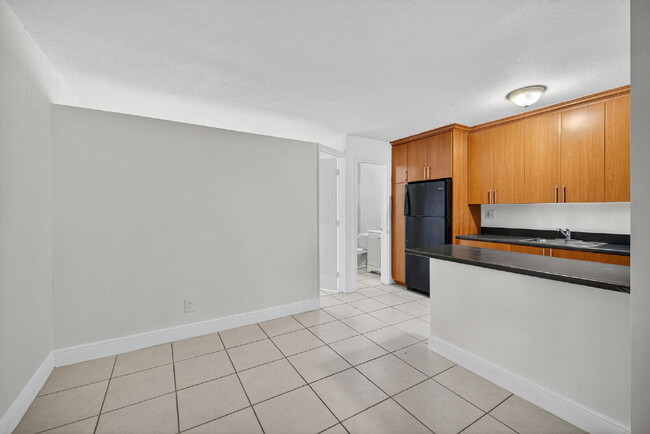 Photo - QUICK MOVE IN - FIRST MONTH FREE | Bright & Modern 1-Bedroom Apartment in Prime Oakland Park Loca... Unit 22