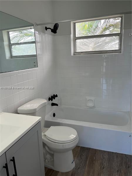 Photo - 5741 NE 18th Ave Apartment Unit 4a