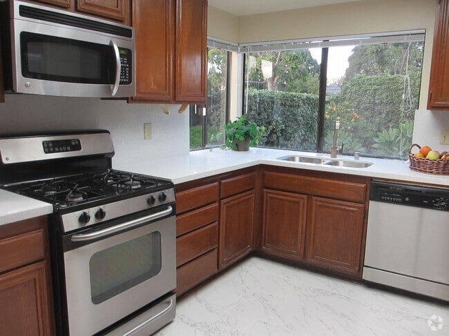 Building Photo - 15 Whistling Isle Rental