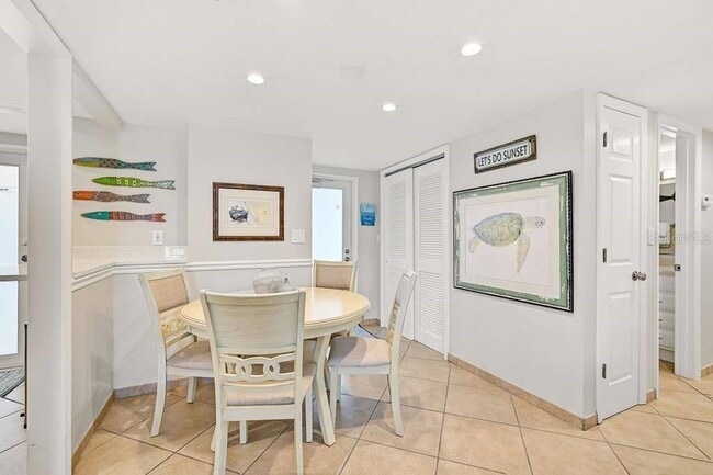 Photo - 6154 Midnight Pass Rd