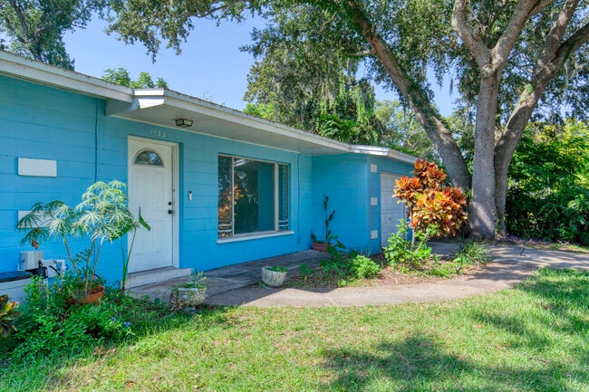 1133 Bradenton Rd