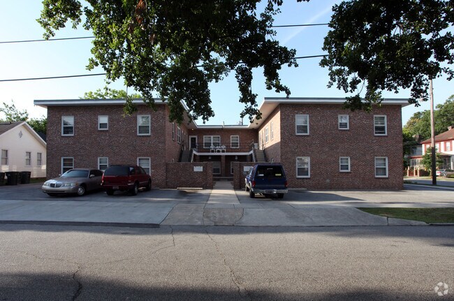 Poplar Arms