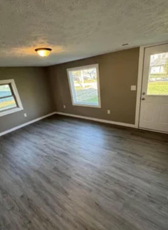 Photo - 2 bedroom/1 bath w/carport