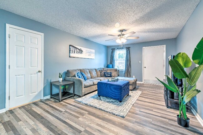 Photo - 110 Briarcliff Dr