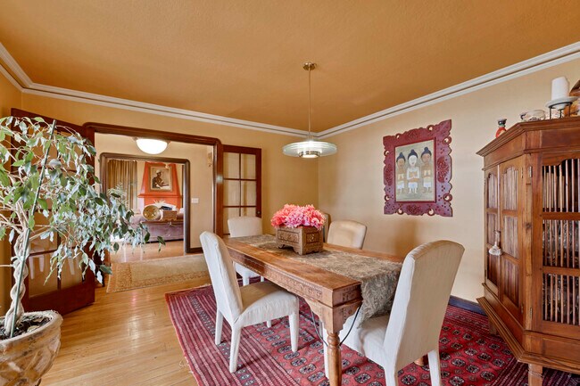 Photo - 6340 Chelton Dr