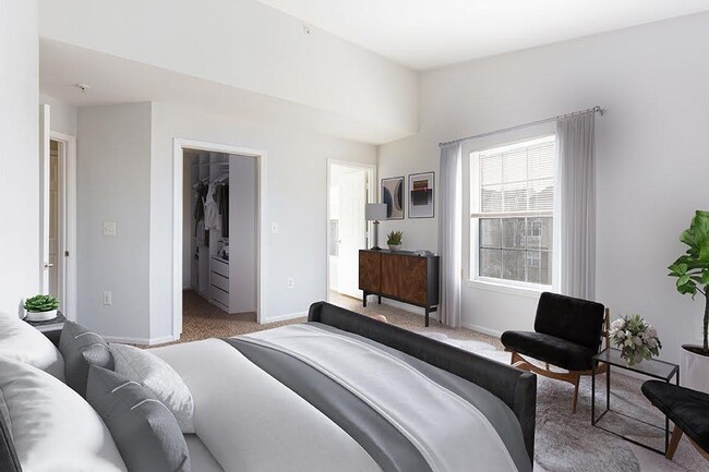 Photo - The Mercer at Lawrence Station