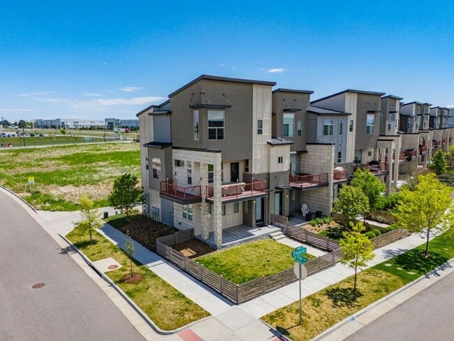 Photo - 5692 N Emporia St