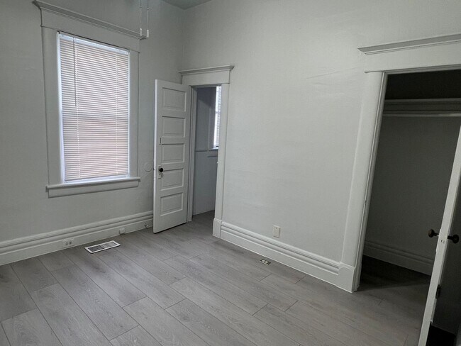 Photo - 330-332 Stewart Street Unit 330