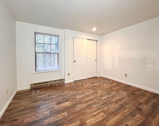 Photo - 1334 Puget St Unidad 2