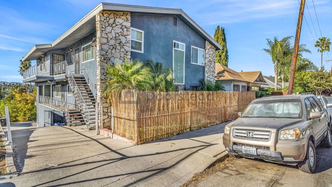 Photo - 1317 Waterloo St