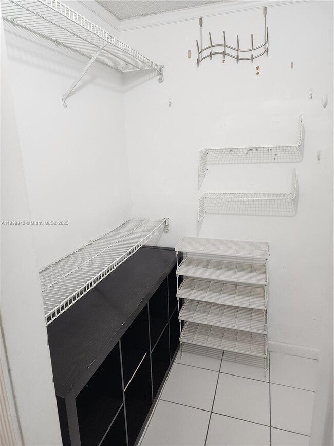 Photo - 10879 NW 7th St Unidad 21-34