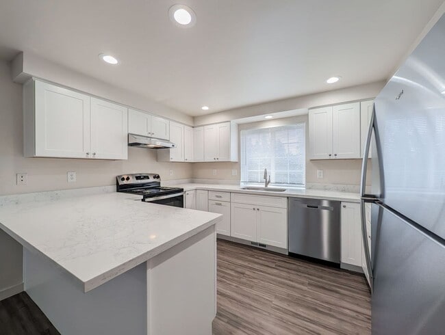 Photo - 5411 99th Pl NE Unit A