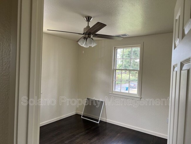 Photo - 132 Calhoun St