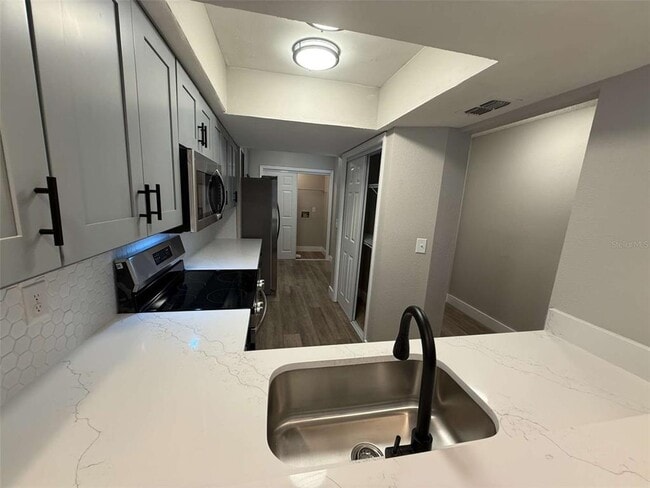 Photo - 3588 Raintree Ln