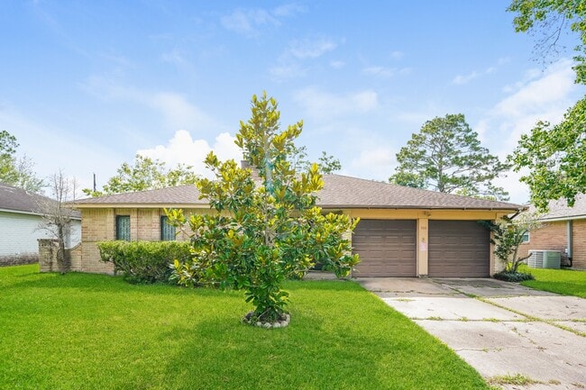 Building Photo - 500 Stoneledge Dr