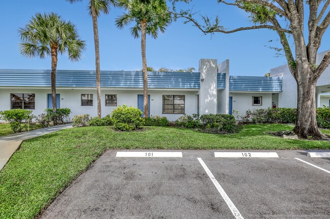 Photo - 4575 Lucerne Lakes Blvd W Unit 103