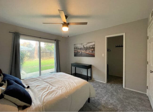 Photo - 3272 W Browning Ave