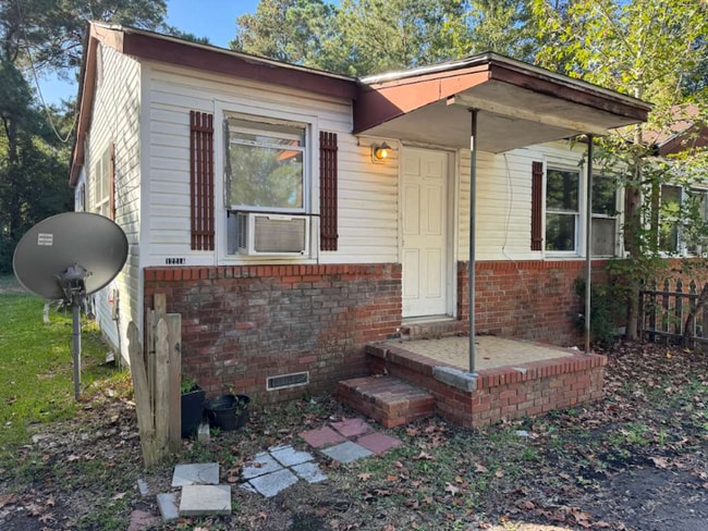 Building Photo - 1221 Session St Unit A