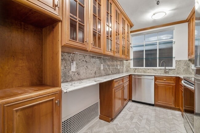 Photo - 270 Beacon St Unit G