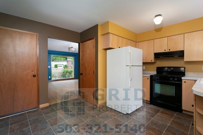 GPM603 - NE 92nd Ave (T2) - GPM603 - NE 92nd Ave (T2) Apartment Unit A