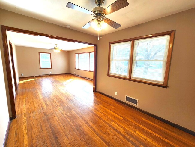 Photo - Easy access to Shopping and Highways!