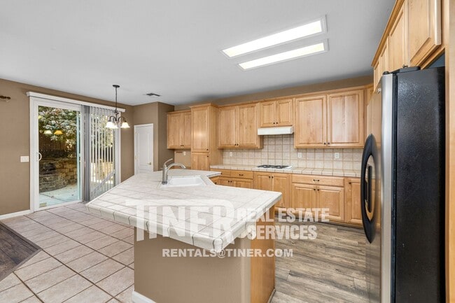 Photo - 6530 Aster Ct