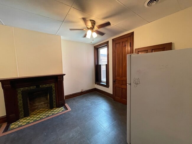 Photo - 2303 Chapline St Unidad Second Floor