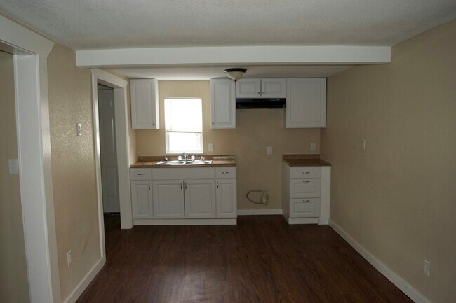 Photo - 521 S Polaris