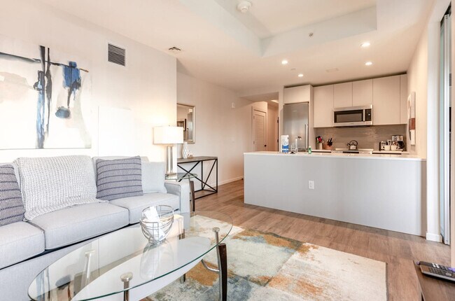 Photo - 131 Seaport Blvd Unidad FL10-ID1050357P