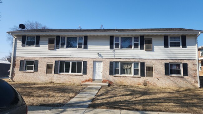 Photo - 1336 Camden Way Apartamento Unidad 1336 Camden Way B