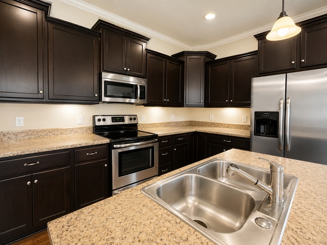 Photo - Spacious & Beautifully Maintained Home in a Quiet Cul-De-Sac