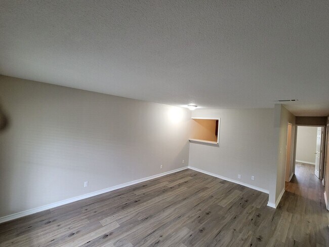 Photo - Newly Renovated 2B/1B Apartment Available in Lake Charles