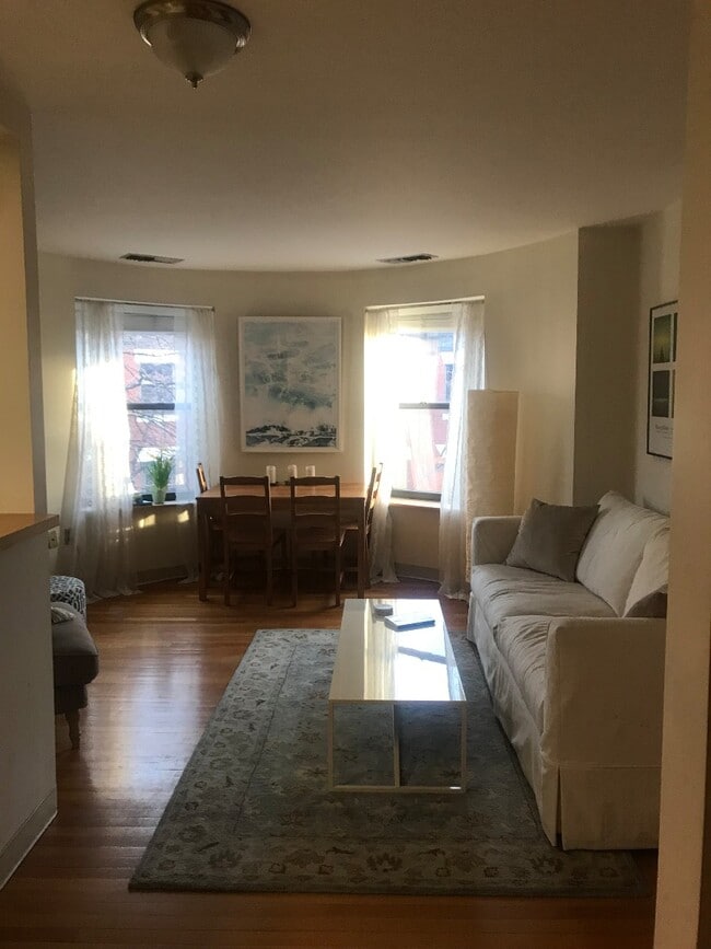 Photo - 95 Gainsborough St Unit 402