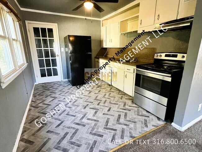 Photo - Cozy 2 Bedroom Home with Laundry Room