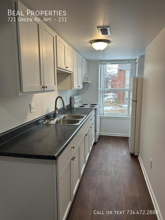 Photo - 721 Green Rd Unit 231