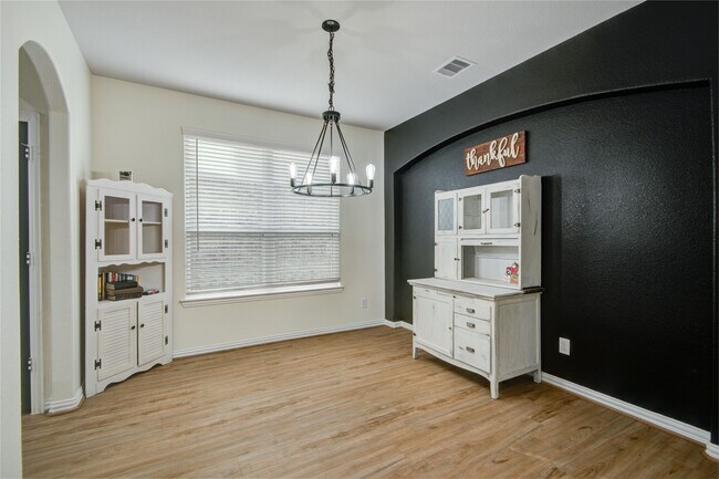 Photo - 5312 Latigo Ct