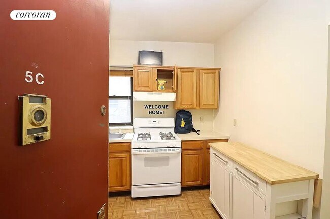 Photo - 434 E 75th St Apartment