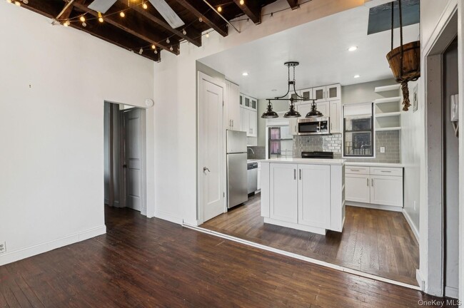 Photo - 21-16 35th St Unit 5B