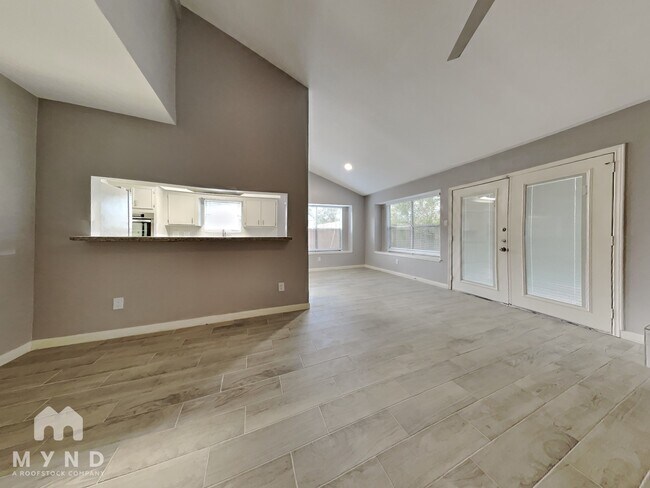 Photo - 2403 Summer Spring Dr