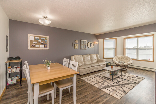 Alberta Heights Apartment Community - Alberta Heights Apartment Community