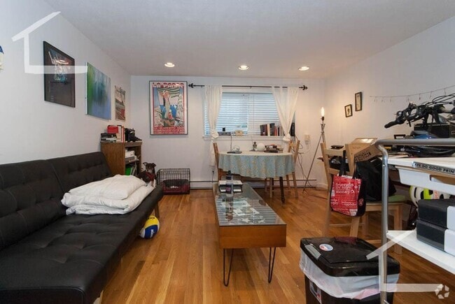 Building Photo - HOT BRIGHTON LISTING!!!! Rental