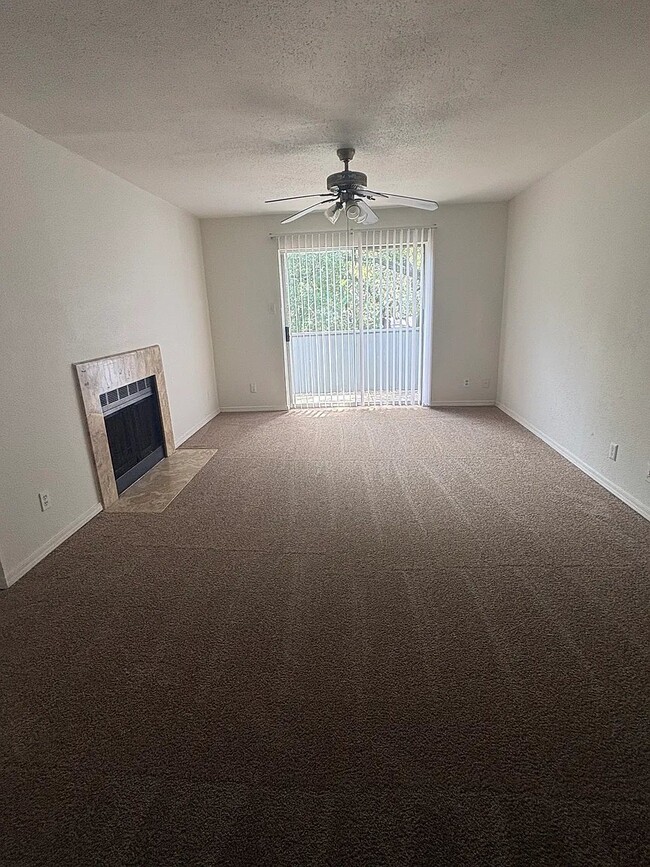 Photo - 9700 Leawood Blvd Unidad 302