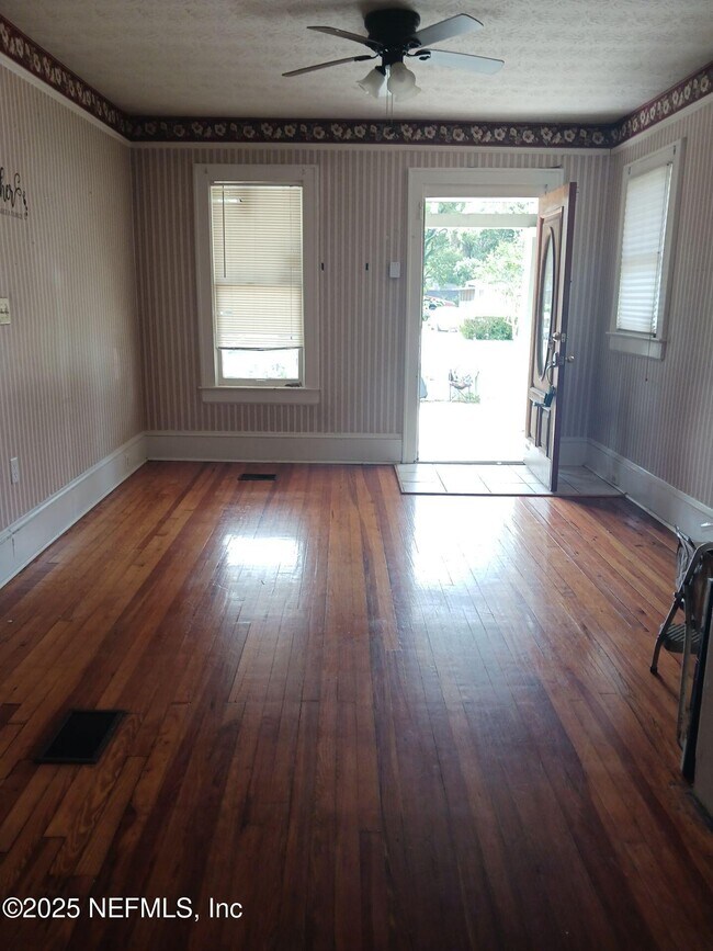 Photo - 7262 Barberie St