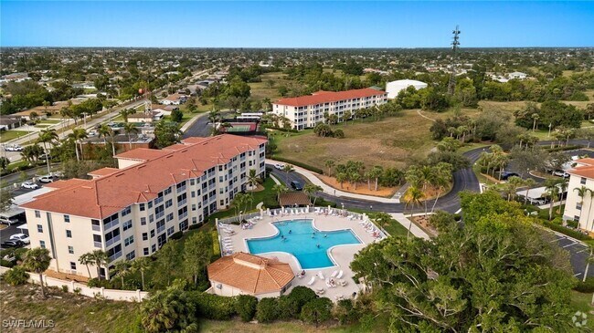 Building Photo - 4015 Palm Tree Blvd Unit 304 Rental