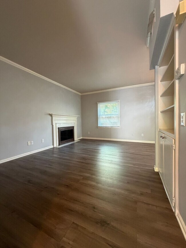 Photo - End unit townhouse in South Park