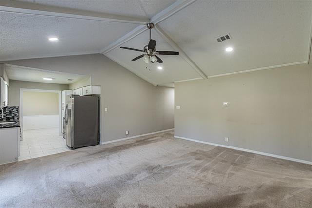 Photo - 311 Hedgerow Ln