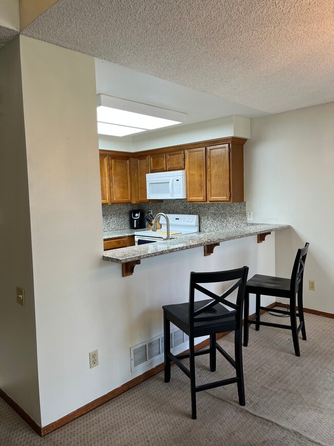 Photo - 9990 Grove St