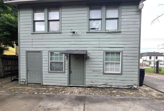 Building Photo - 205 Bryan St Unit A Rental