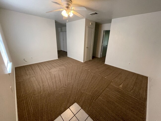 Photo - 1706 Benttree Dr Unit # B