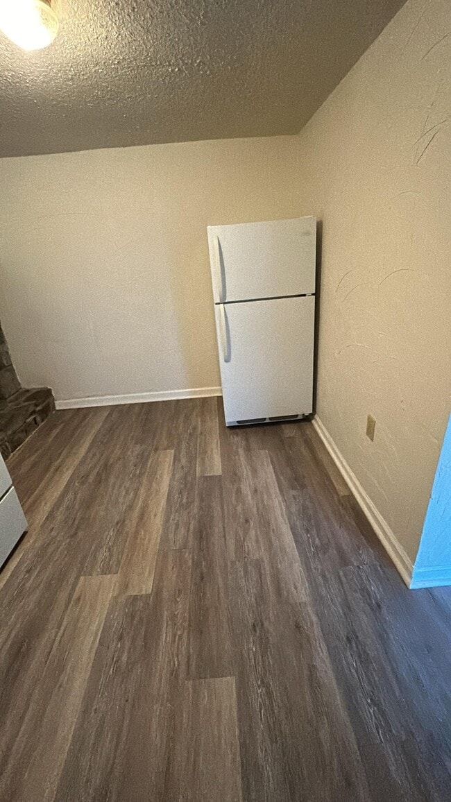 Photo - 18 N Church St